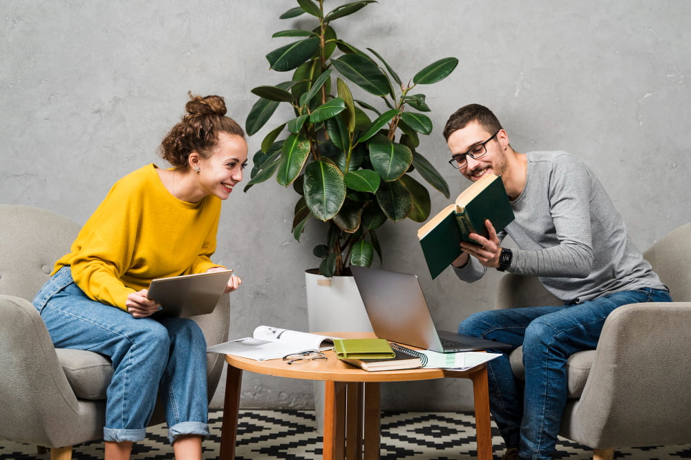 mentor giving advice in a relaxed setting